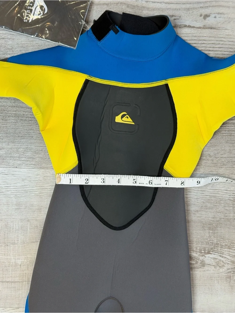 Quiksilver Kids Syncro 3/2 mm Back-Zip Full Body Wetsuit Size 4 NWT